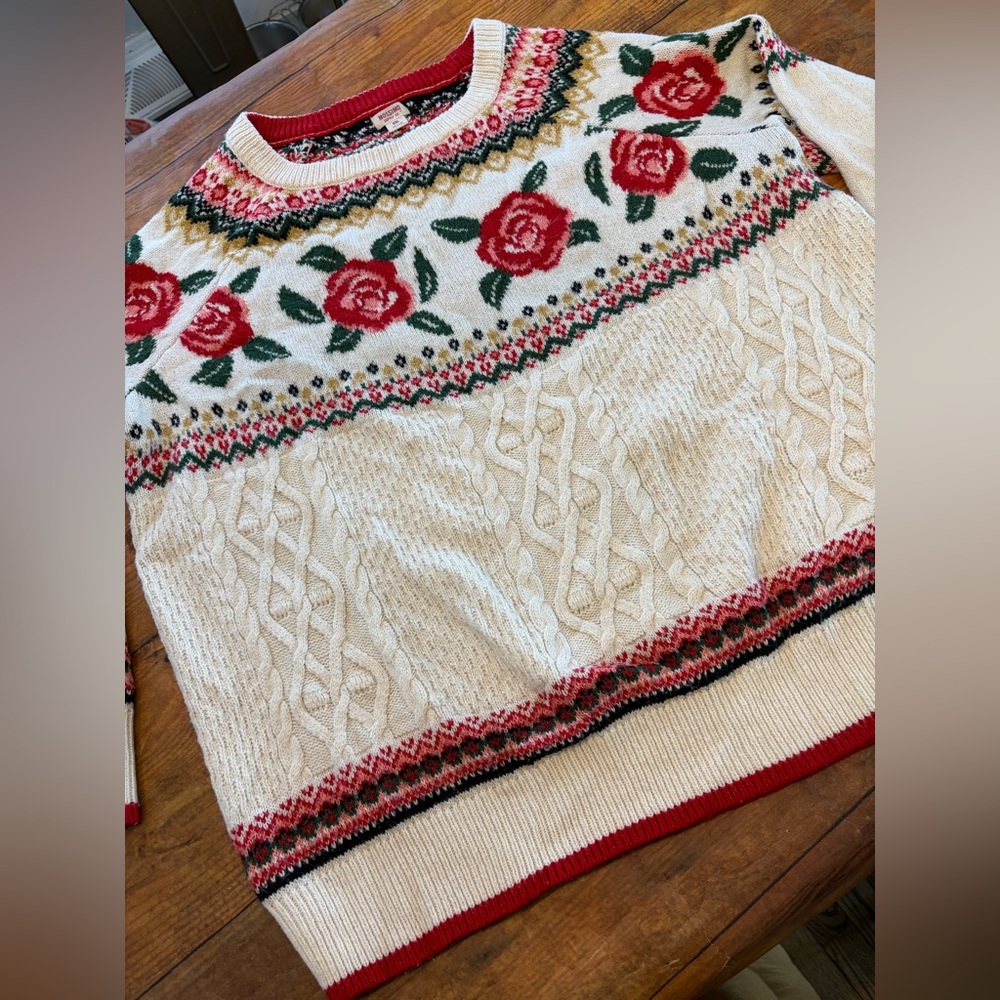 Mossimo‎ Supply Co. Red and Cream Rose Sweater